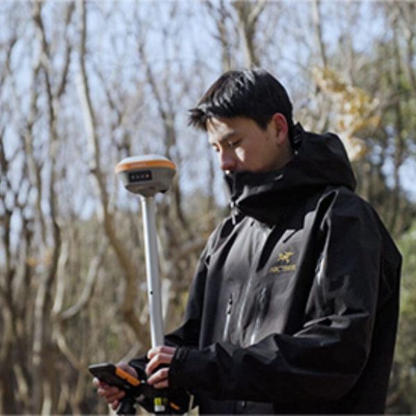CHCNAV i73+ GNSS Receiver